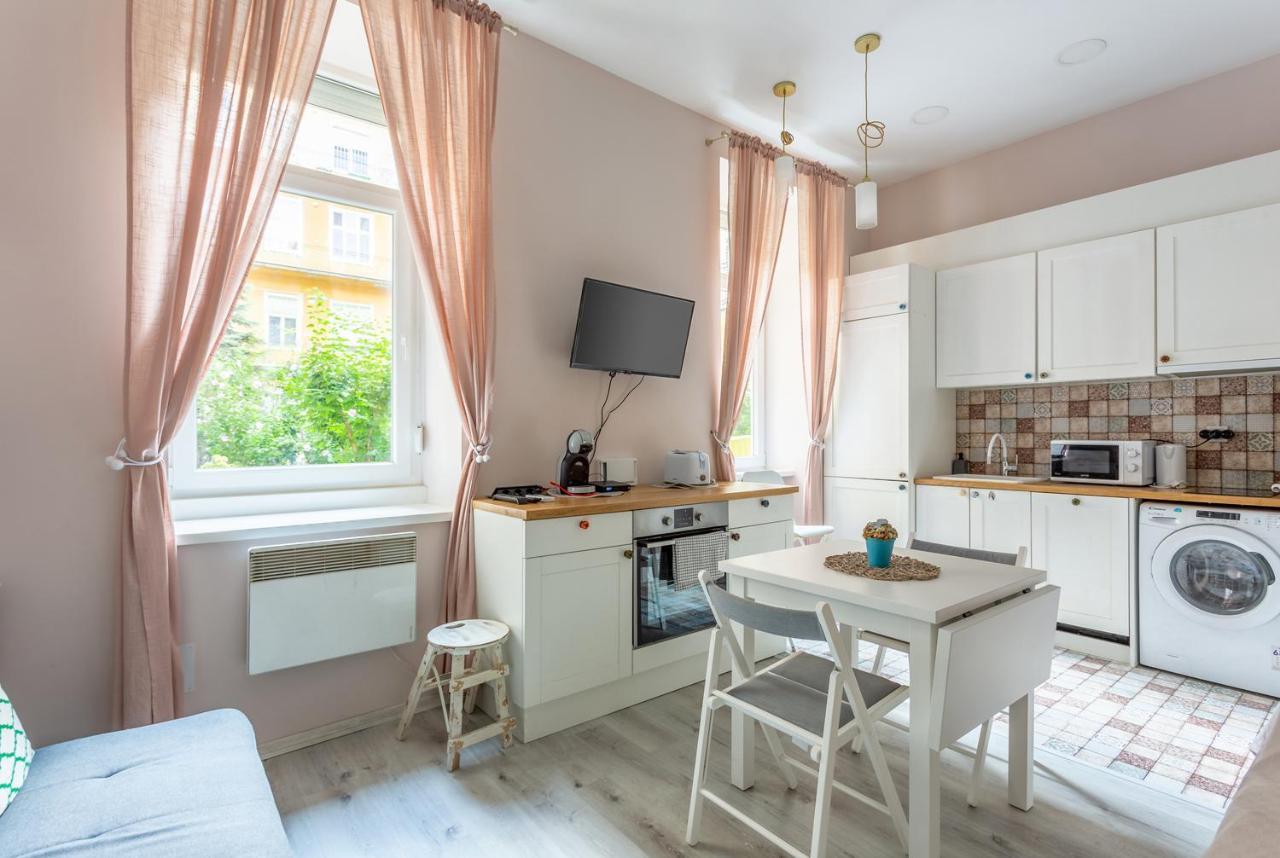 Goldcentral Apartments Akacfa Studios Budapešť Exteriér fotografie